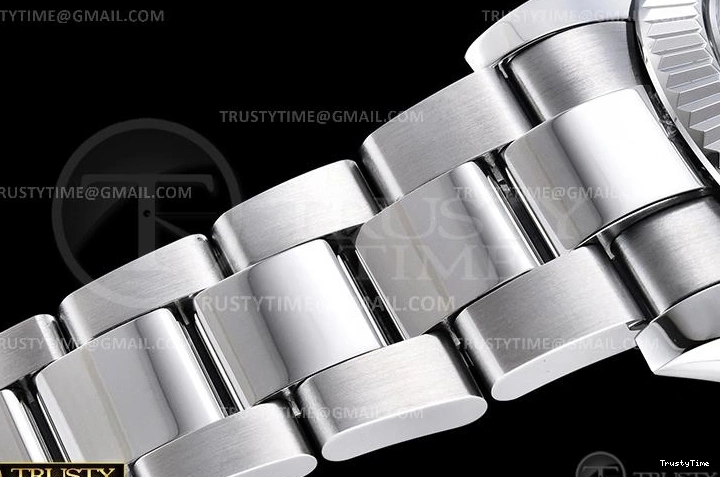 0805 Minimalist R2DJ0253B – DJ2 41mm Oyst 642